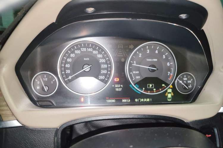 Used BMW 3 Series 2013 320Li Fashion Design Package Instrument Cluster