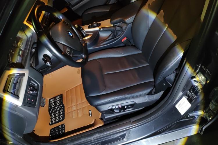 Used BMW 3 Series 2013 320i Sport Edition Left Front Seat