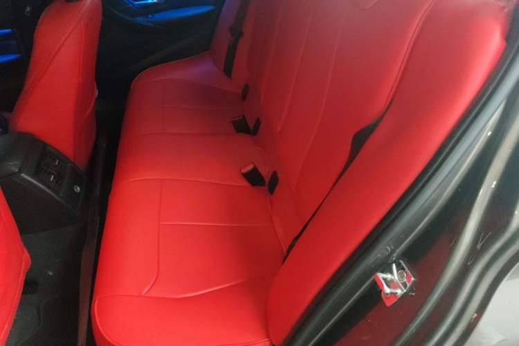 Used BMW 3 Series 2013 328i Sport Design Package Left Rear Seat