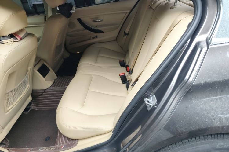Used BMW 3 Series 2013 320Li Fashion Model Left Rear Seat