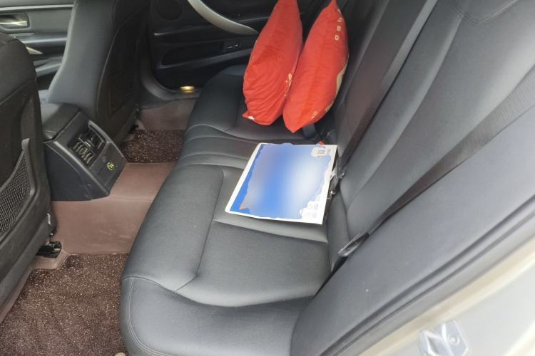 Used BMW 3 Series 2013 320Li Fashion Model Left Rear Seat