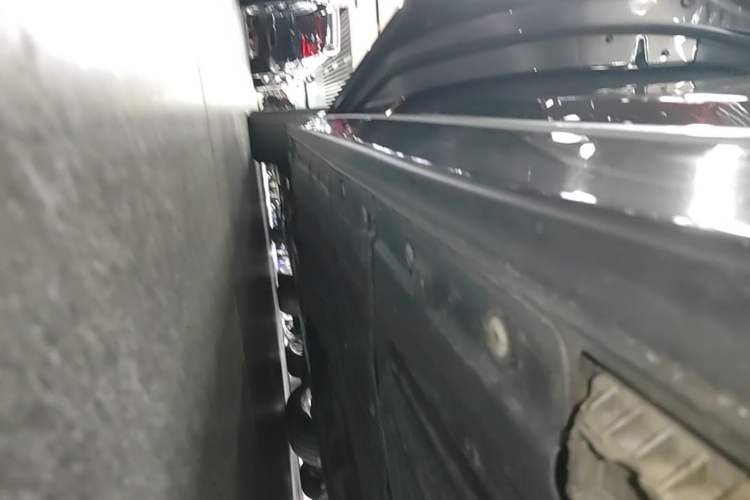 Used BMW 3 Series 2013 335Li Sport Design Package Left Side Sill