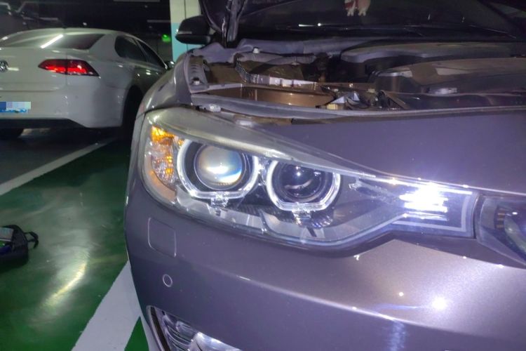 Used BMW 3 Series 2013 Facelift 320Li Fashion Design Package Right Front Headlight