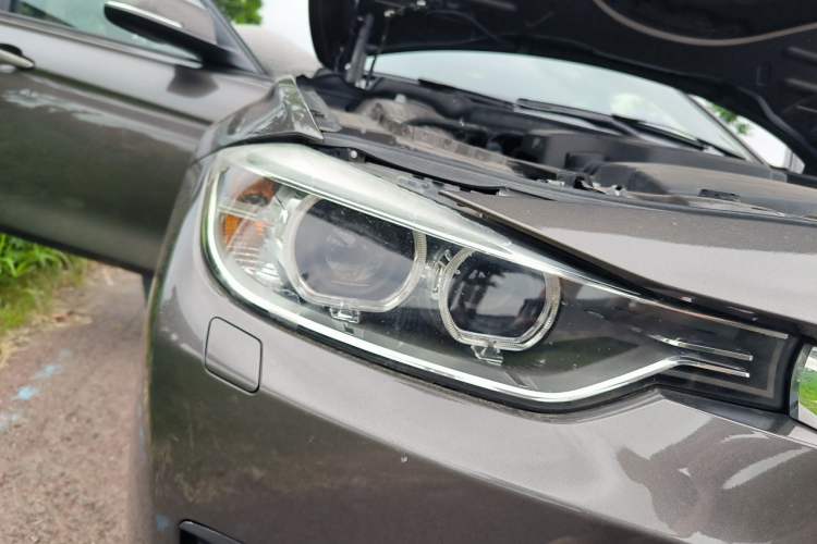 Used BMW 3 Series 2013 320i Sport Edition Right Front Headlight