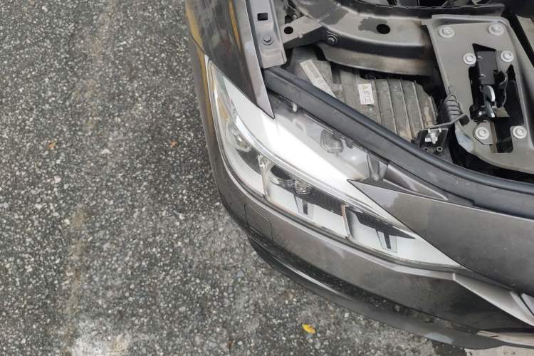 Used BMW 3 Series 2013 320Li Fashion Model Right Front Headlight