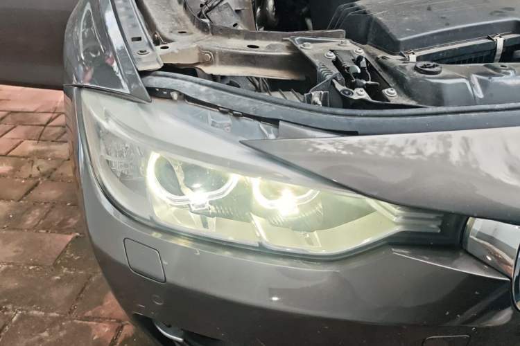 Used BMW 3 Series 2013 320Li Fashion Model Right Front Headlight
