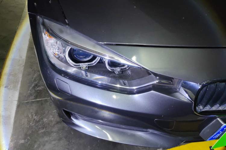 Used BMW 3 Series 2013 320i Sport Edition Right Front Headlight
