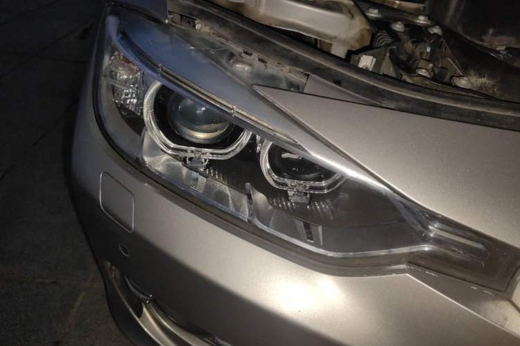 Used BMW 3 Series 2013 328Li Luxury Design Package Right Front Headlight