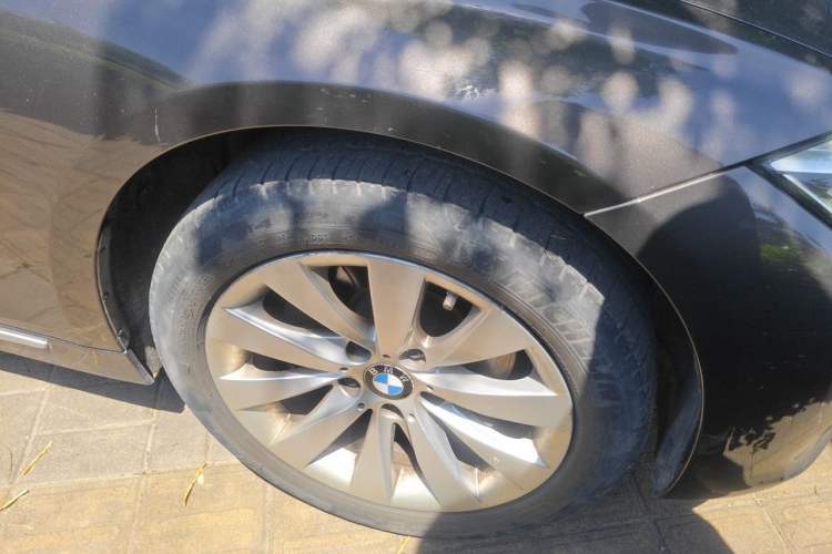 Used BMW 3 Series 2013 320Li Fashion Design Package Right Front Wheel Hub