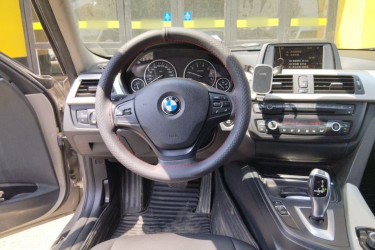 Used BMW 3 Series 2013 320i Sport Edition Steering Wheel