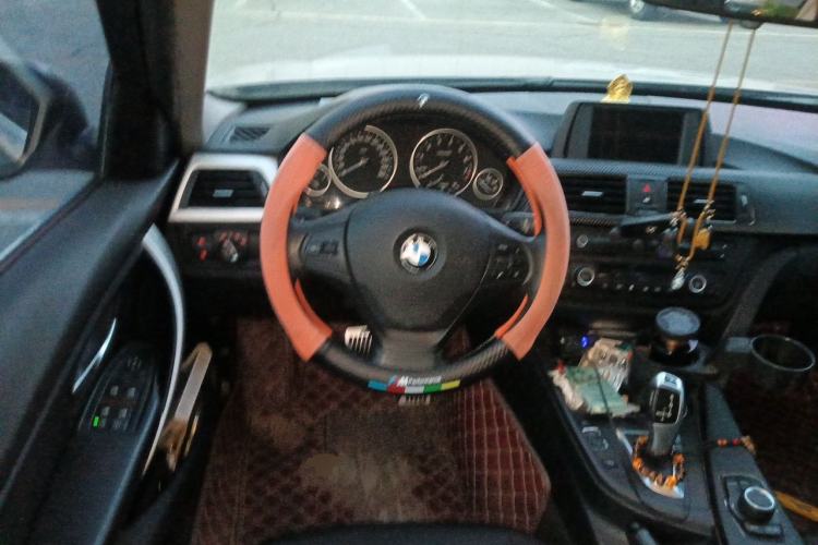 Used BMW 3 Series 2013 320Li Fashion Model Steering Wheel