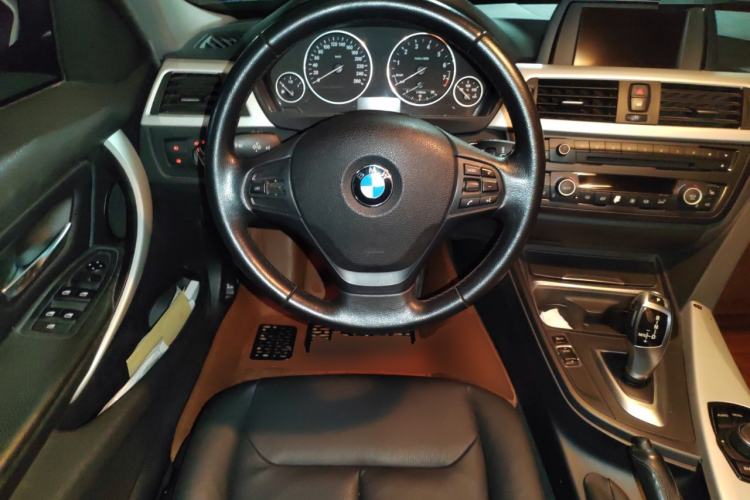 Used BMW 3 Series 2013 320i Sport Edition Steering Wheel