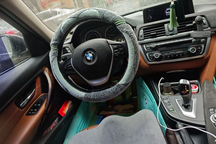 Used BMW 3 Series 2013 Facelifted 320Li Luxury Design Package Steering Wheel