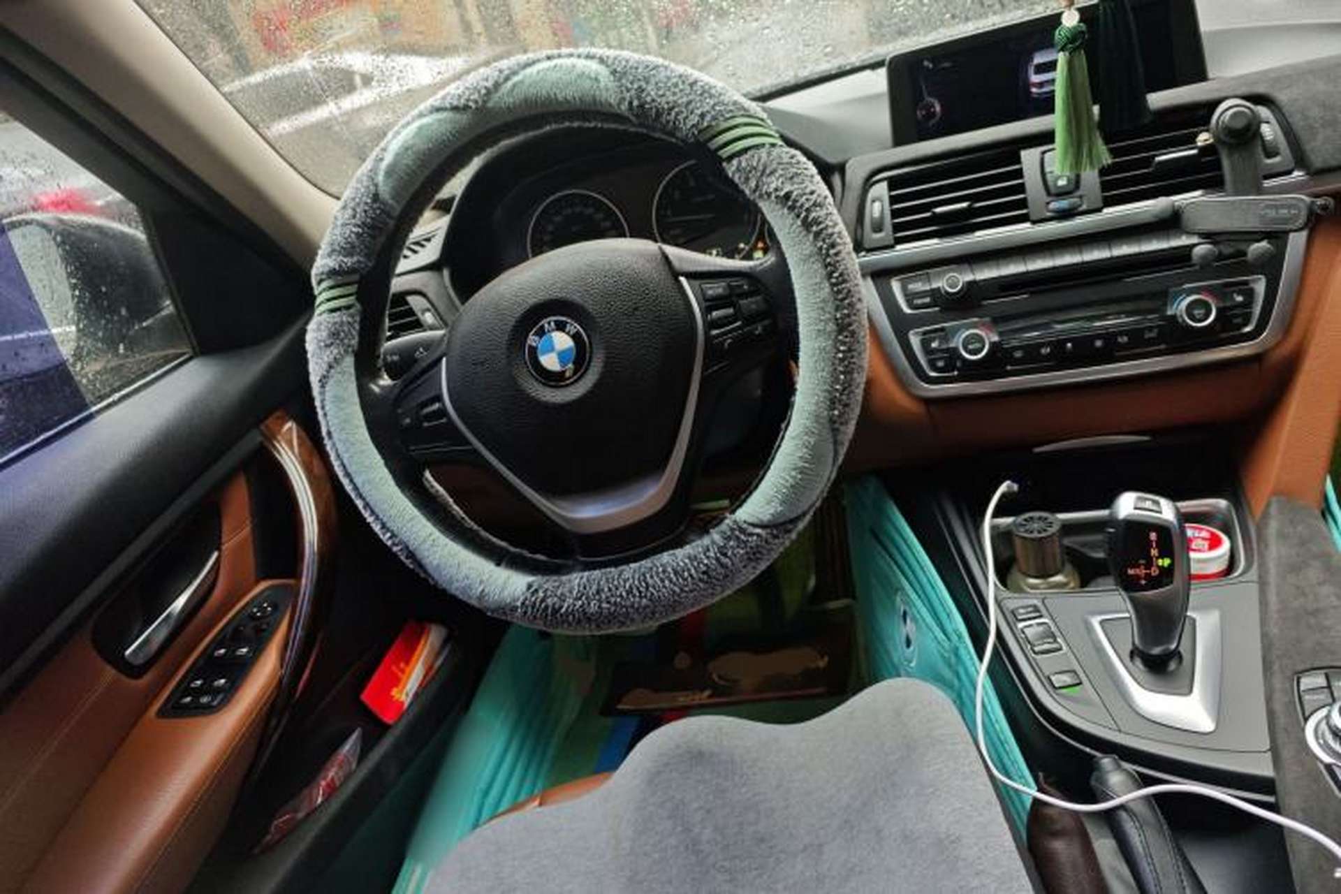 Used BMW 3 Series 2013 Facelifted 320Li Luxury Design Package Steering Wheel