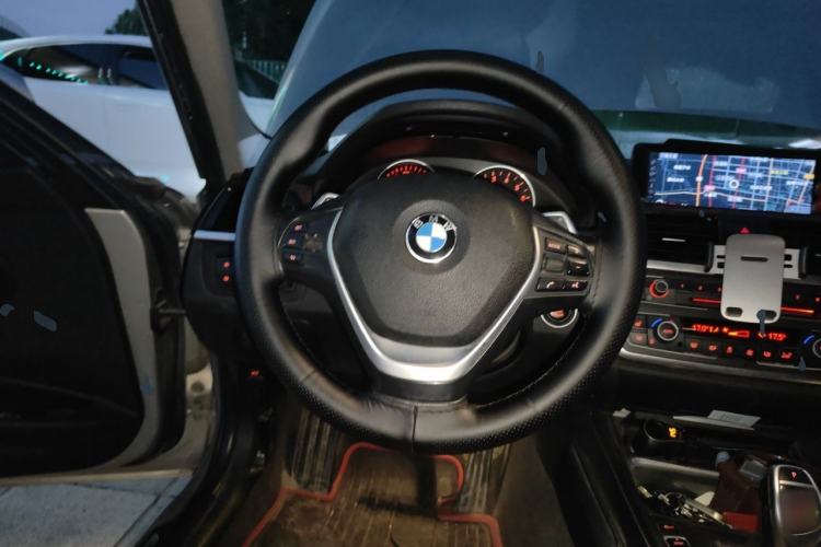 Used BMW 3 Series 2013 328Li Luxury Design Package Steering Wheel