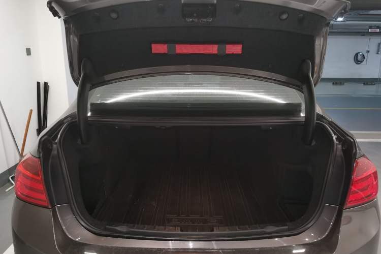 Used BMW 3 Series 2013 320i Sport Design Package Trunk