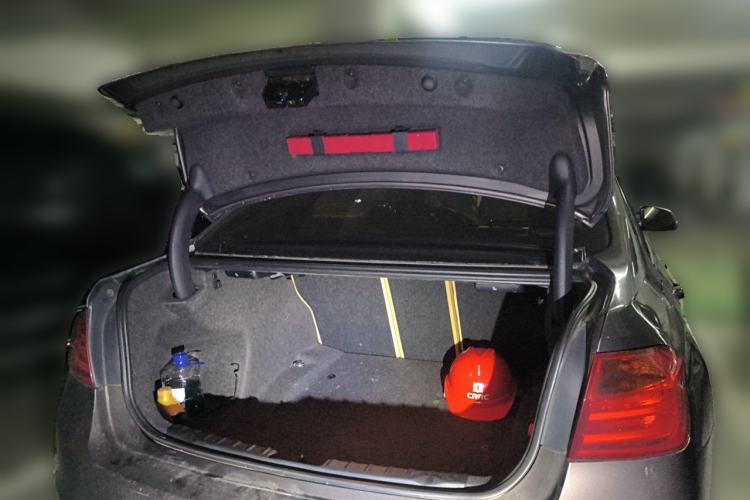 Used BMW 3 Series 2013 320i Sport Edition Trunk