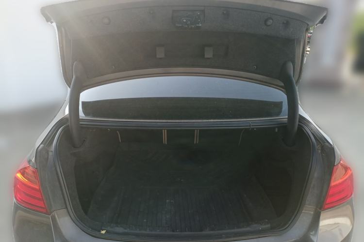 Used BMW 3 Series 2013 320i Active Edition Trunk