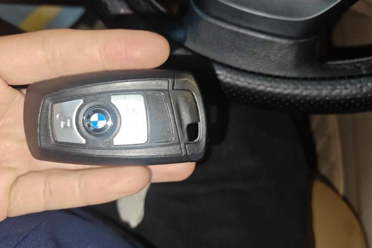 Used BMW 3 Series 2013 320Li Fashion Model Vehicle Key