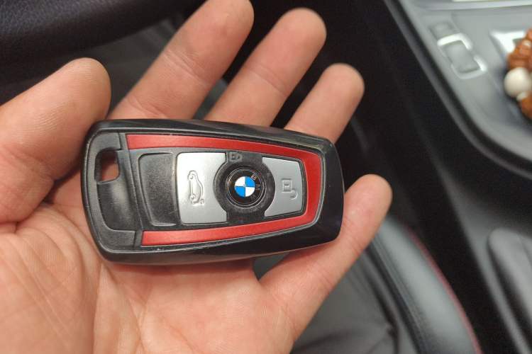 Used BMW 3 Series 2013 Restyled 320i Sport Design Package Vehicle Key
