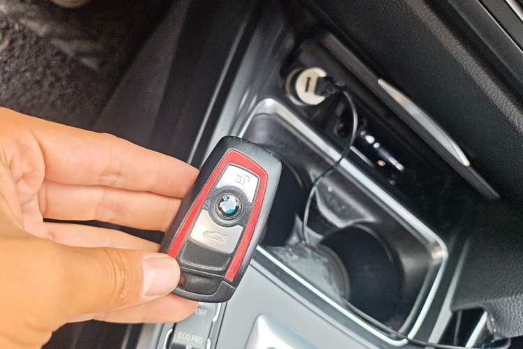 Used BMW 3 Series 2013 328i Sport Design Package Vehicle Key