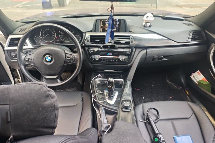 Used BMW 3 Series 2013 320Li Fashion Model Center Console