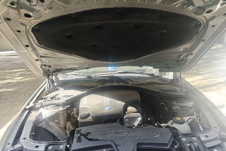 Used BMW 3 Series 2013 320Li Fashion Model Engine Bay
