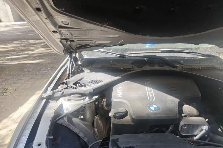 Used BMW 3 Series 2013 320Li Fashion Model Engine Bay Right