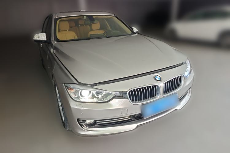 Used BMW 3 Series 2013 328Li Luxury Design Package Front Right 45 Deg