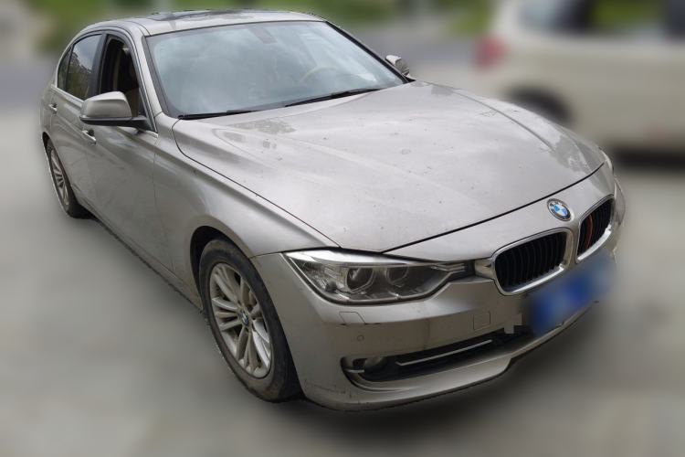 Used BMW 3 Series 2013 320Li Fashion Model Front Right 45 Deg