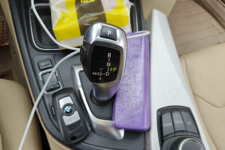 Used BMW 3 Series 2013 320Li Fashion Model Gear Lever