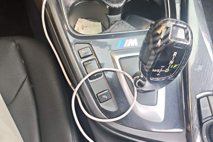 Used BMW 3 Series 2013 320Li Fashion Model Gear Lever