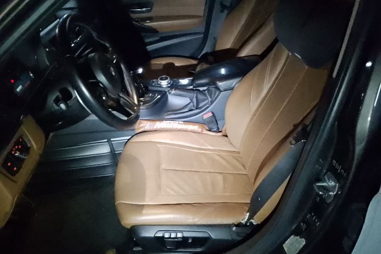 Used BMW 3 Series 2013 320Li Luxury Design Package Left Front Seat
