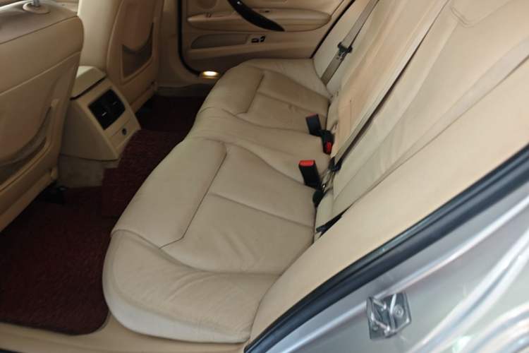 Used BMW 3 Series 2013 328Li Luxury Design Package Left Rear Seat
