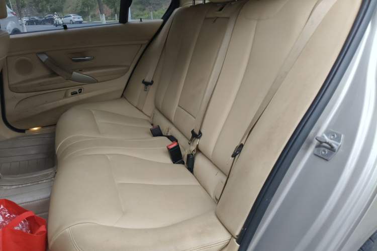 Used BMW 3 Series 2013 320Li Fashion Model Left Rear Seat