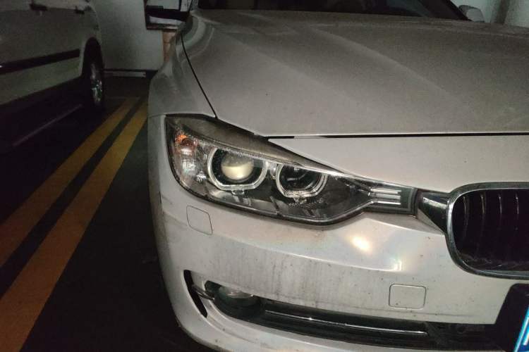 Used BMW 3 Series 2013 320Li Fashion Model Right Front Headlight