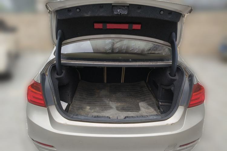 Used BMW 3 Series 2013 320Li Fashion Model Trunk
