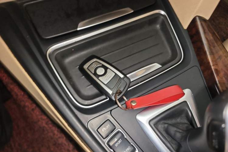 Used BMW 3 Series 2013 328Li Luxury Design Package Vehicle Key