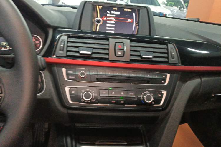Used BMW 3 Series 2013 316i Sport Design Package Audio And AC Panel