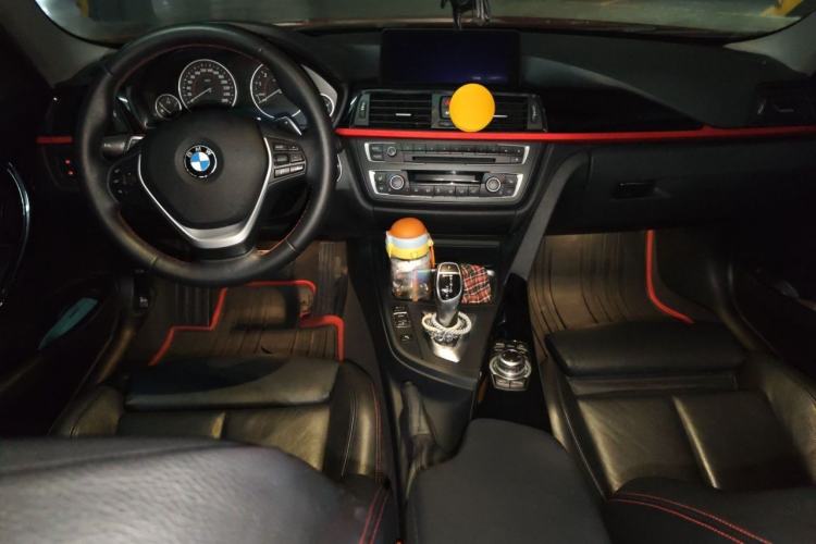 Used BMW 3 Series 2013 328i Sport Design Package Center Console