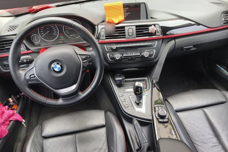 Used BMW 3 Series 2013 316i Sport Design Package Center Console