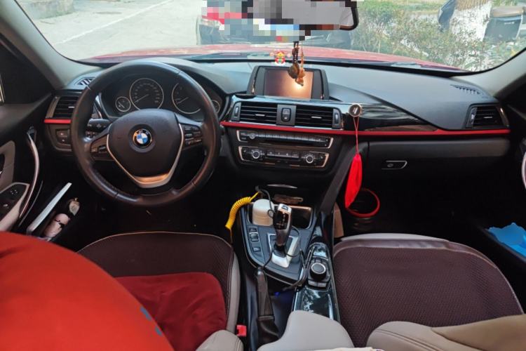 Used BMW 3 Series 2013 316i Sport Design Package Center Console