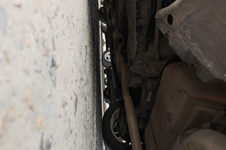 Used BMW 3 Series 2013 320i Sport Design Package Chassis Rear Left