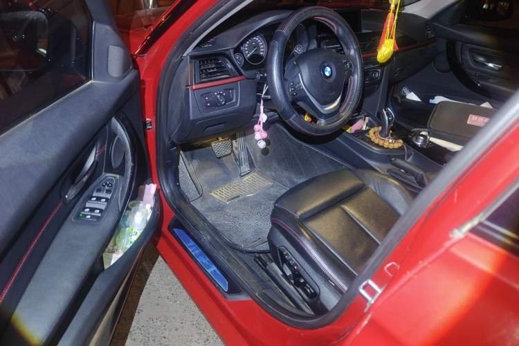 Used BMW 3 Series 2013 Facelifted 328i Sport Design Package Driver Seat