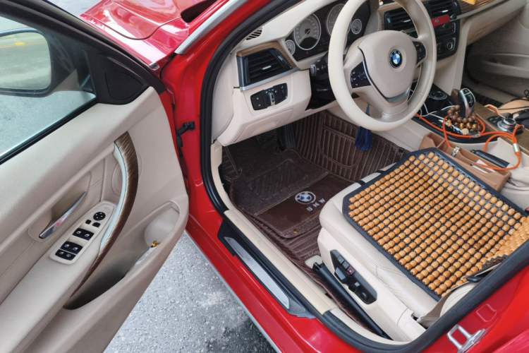 Used BMW 3 Series 2013 Facelift 320Li Fashion Design Package Driver Seat
