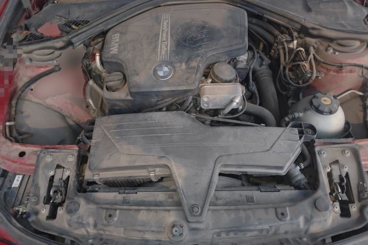 Used BMW 3 Series 2013 320i Sport Edition Engine Bay