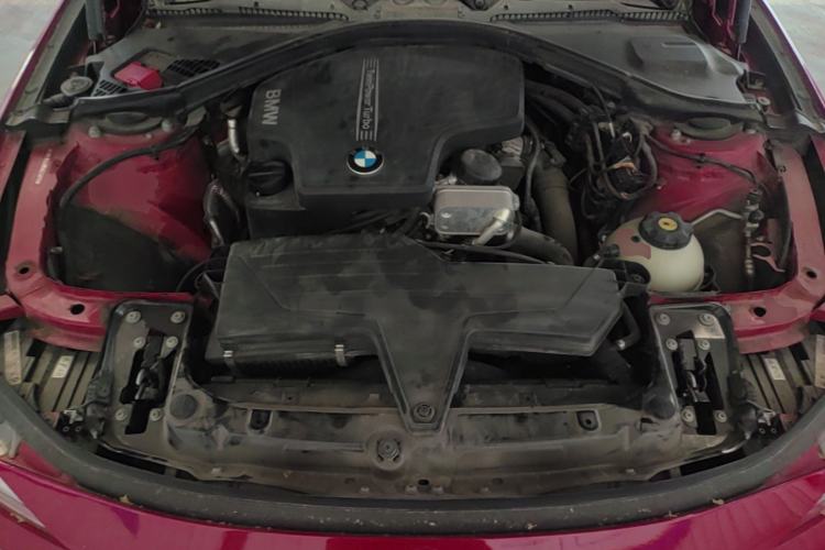 Used BMW 3 Series 2013 320i Sport Edition Engine Bay