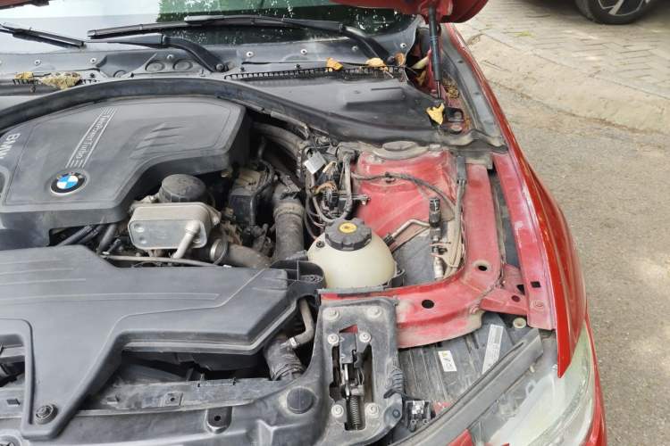 Used BMW 3 Series 2013 320Li Fashion Model Engine Bay Left