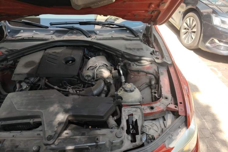 Used BMW 3 Series 2013 316i Active Edition Engine Bay Left