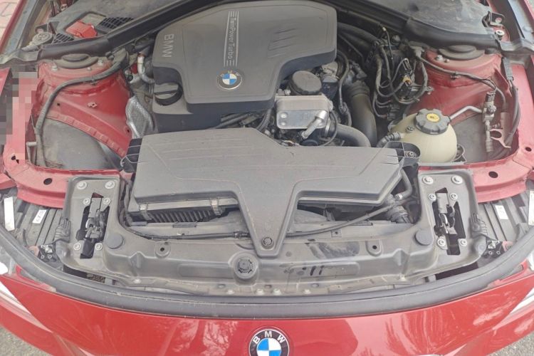 Used BMW 3 Series 2013 328i Sport Design Package Engine Bay